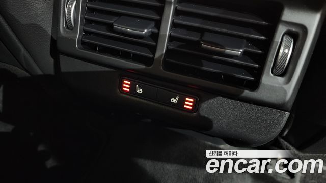 Land Rover Range Rover Evoque 2020 — photo 19