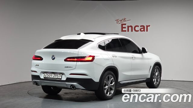 BMW X4 2020 — photo 2