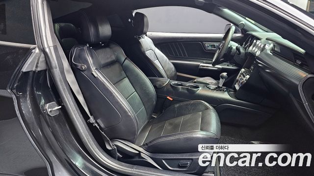 Ford Mustang 2016 — photo 10