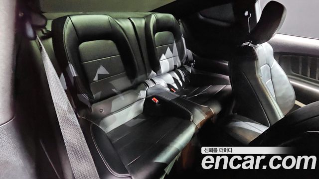 Ford Mustang 2016 — photo 12