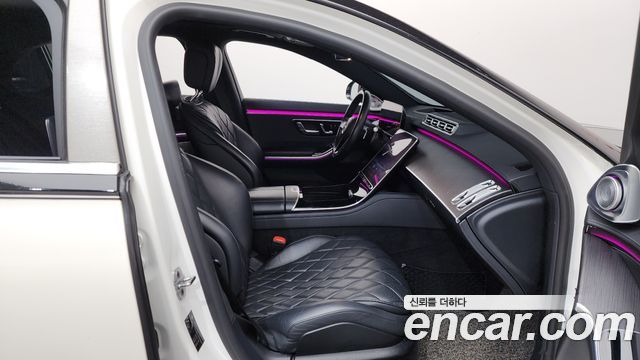 Mercedes-Benz S-Class 2022 — photo 11