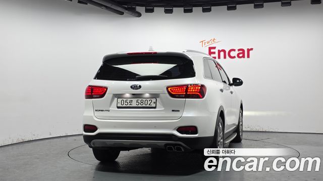 Kia Sorento 2019 — photo 4