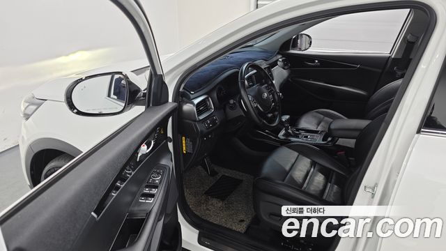 Kia Sorento 2019 — photo 11