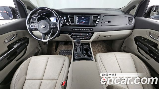Kia Canival 2018 — photo 7