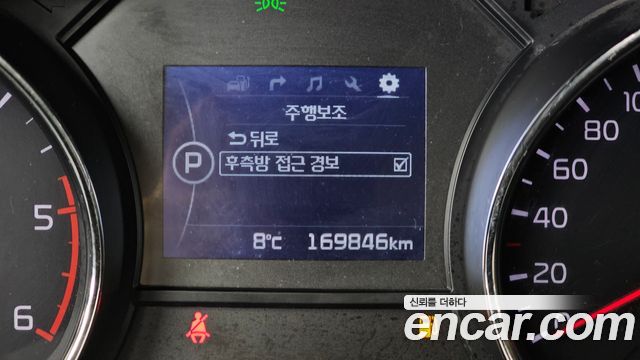 Kia Canival 2018 — photo 16