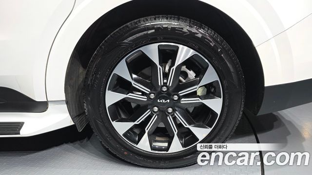 Kia Canival 2022 — photo 5