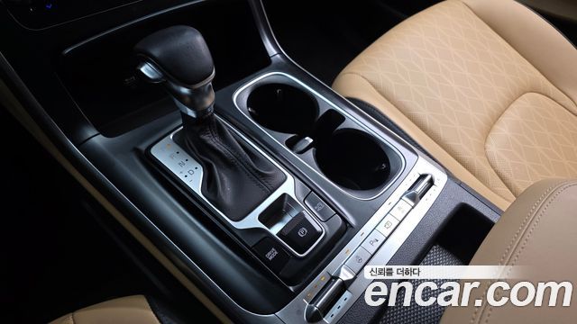 Kia Canival 2022 — photo 9