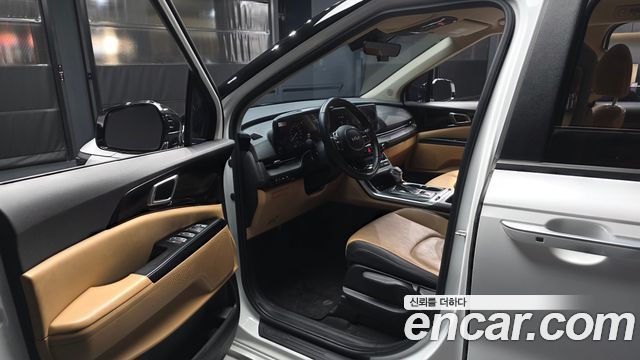 Kia Canival 2022 — photo 10
