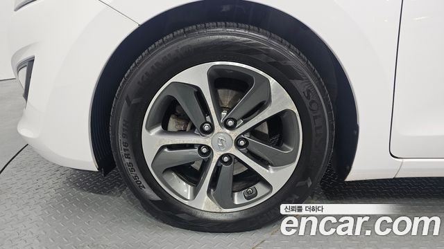 Hyundai i30 2015 — photo 5