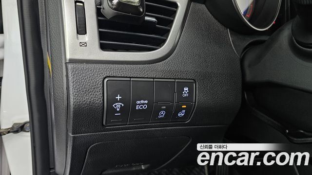 Hyundai i30 2015 — photo 17