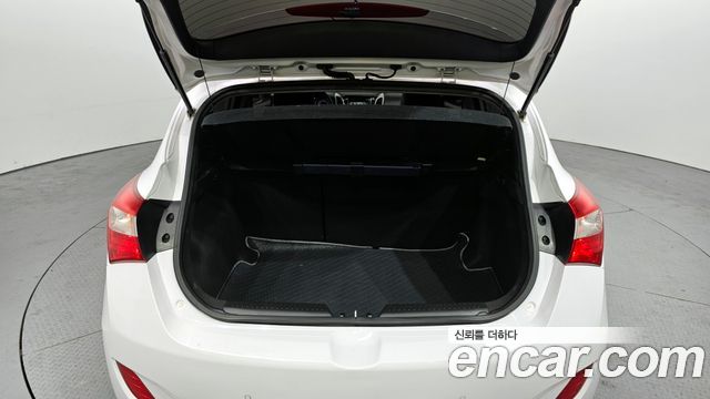 Hyundai i30 2015 — photo 20