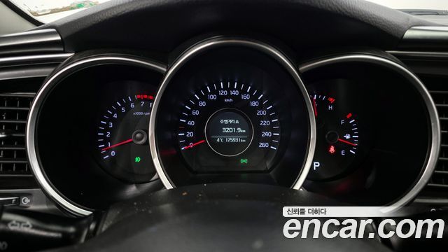 Kia K5 2015 — photo 8