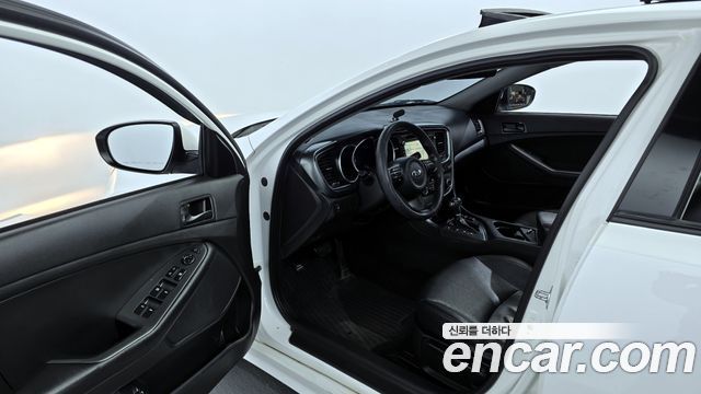 Kia K5 2015 — photo 10