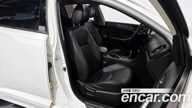 Kia K5 2015 — photo 12