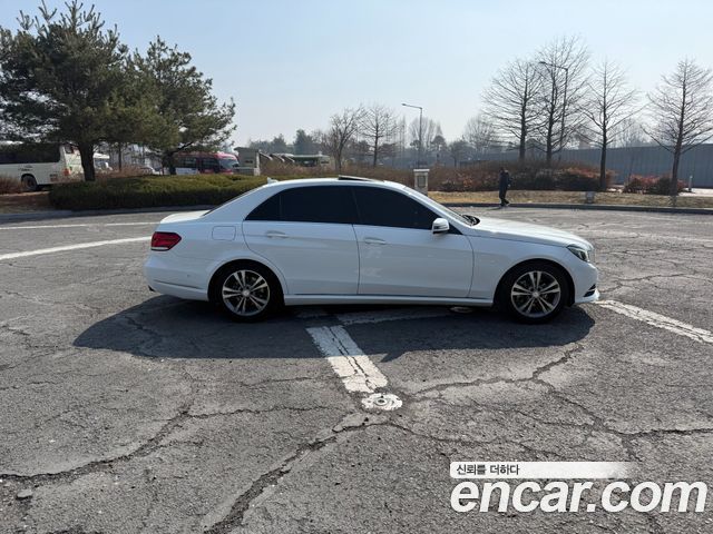 Mercedes-Benz E-Class 2014 — photo 5