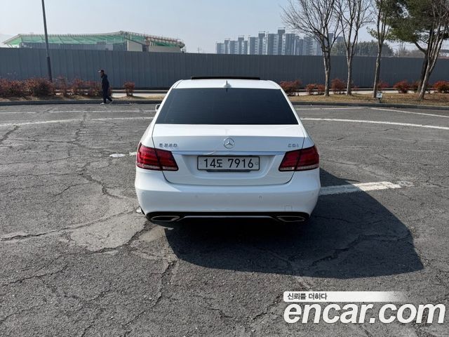 Mercedes-Benz E-Class 2014 — photo 6
