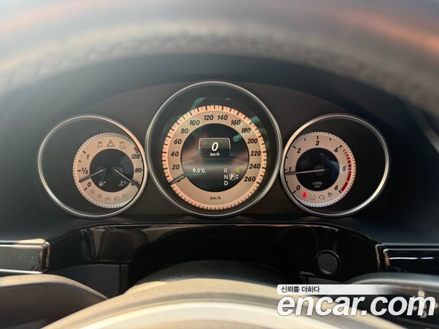 Mercedes-Benz E-Class 2014 — photo 7