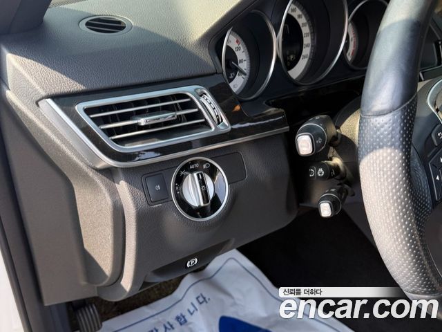 Mercedes-Benz E-Class 2014 — photo 13