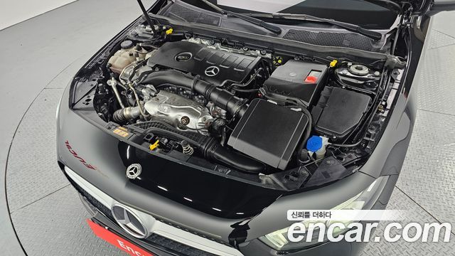Mercedes-Benz A-Class 2022 — photo 6