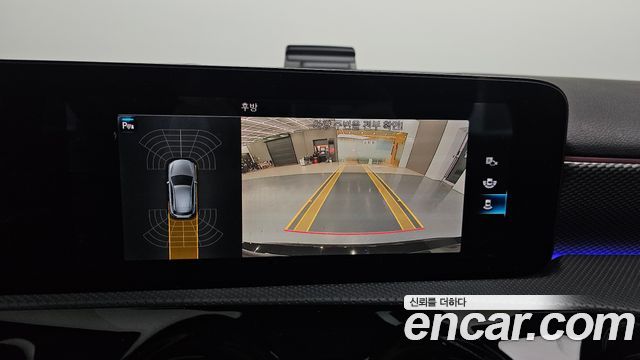 Mercedes-Benz A-Class 2022 — photo 15