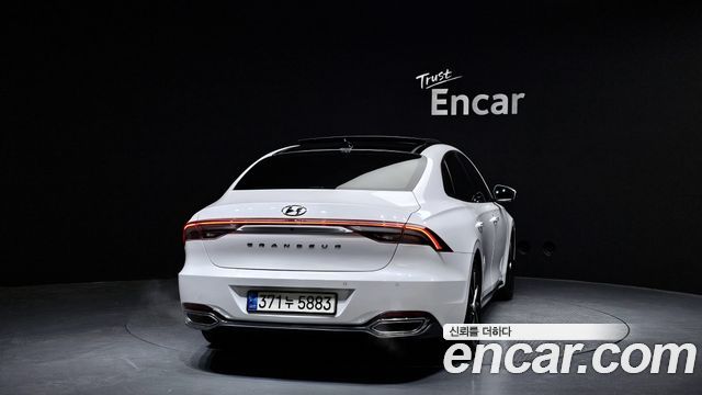Hyundai Grandeur 2023 — photo 4