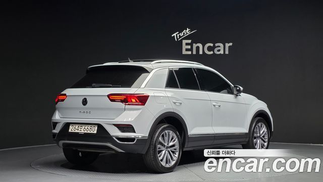 Volkswagen T-Roc 2021 — photo 2