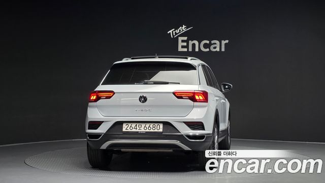 Volkswagen T-Roc 2021 — photo 4