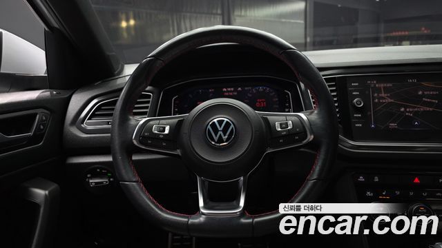 Volkswagen T-Roc 2021 — photo 13