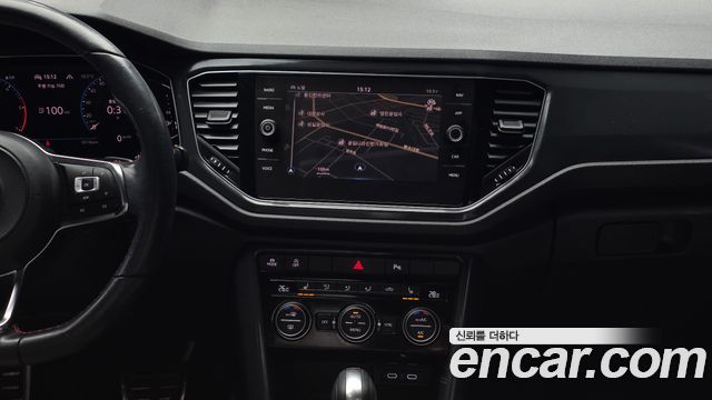 Volkswagen T-Roc 2021 — photo 14