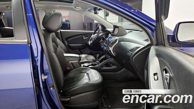 Hyundai Tucson 2011 — photo 10