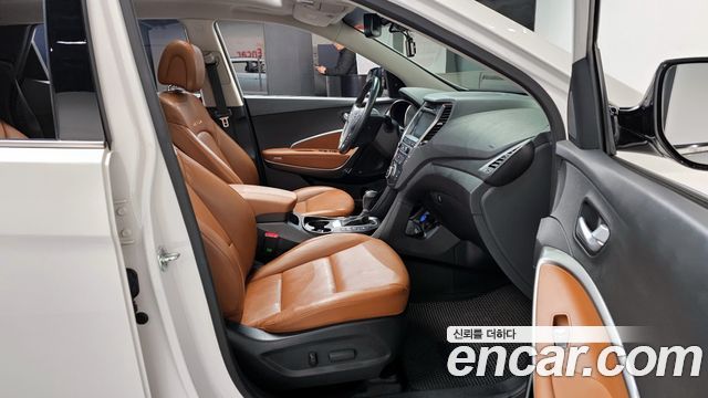 Hyundai Santafe 2016 — photo 10
