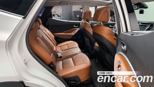 Hyundai Santafe 2016 — photo 12