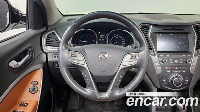 Hyundai Santafe 2016 — photo 13