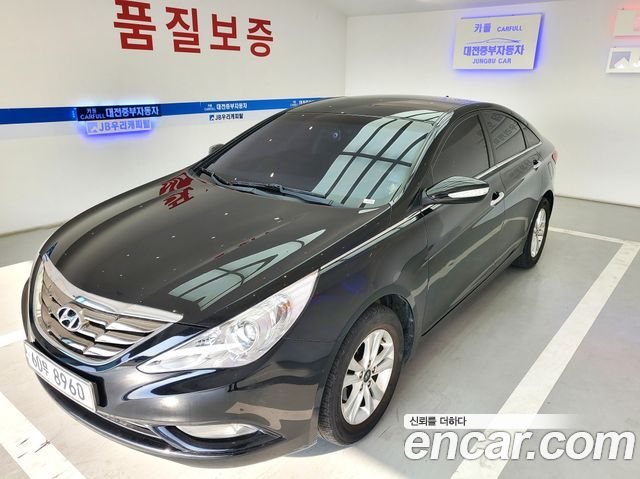 Hyundai Sonata 2010 — photo 1