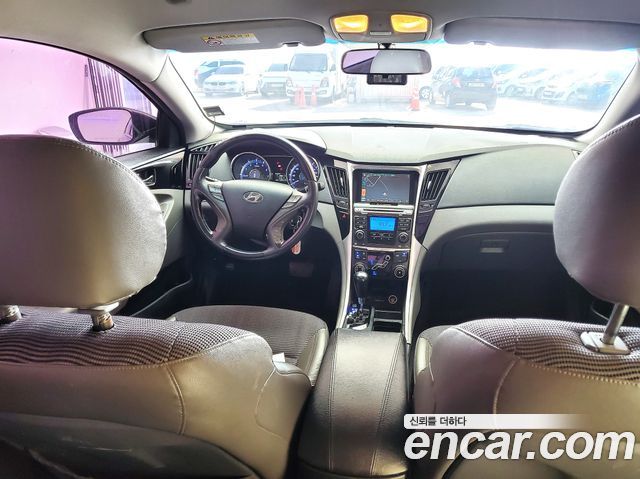 Hyundai Sonata 2010 — photo 9