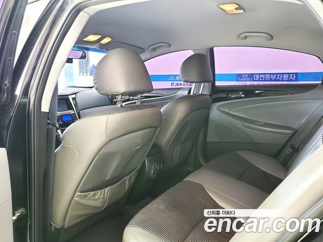 Hyundai Sonata 2010 — photo 10