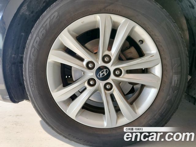 Hyundai Sonata 2010 — photo 13