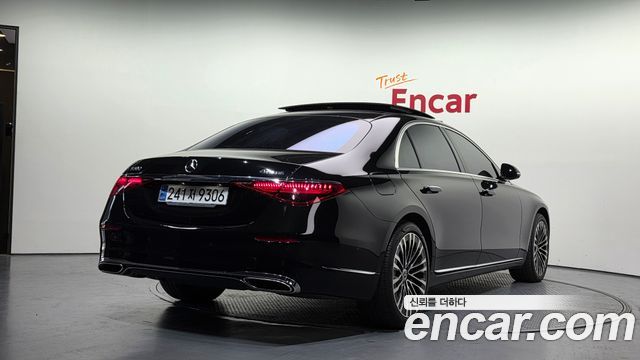 Mercedes-Benz S-Class 2021 — photo 2