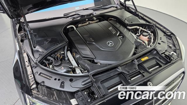 Mercedes-Benz S-Class 2021 — photo 6