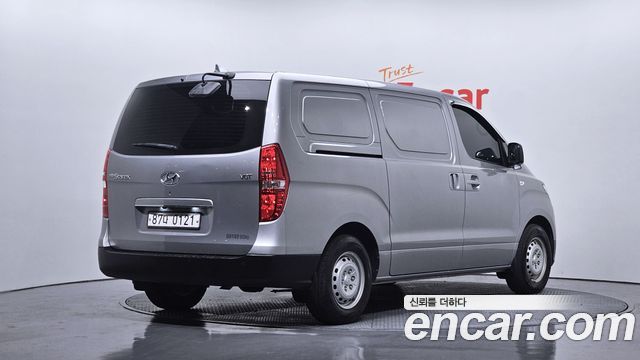 Hyundai Starex 2020 — photo 2