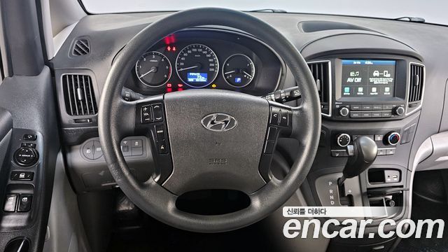 Hyundai Starex 2020 — photo 13