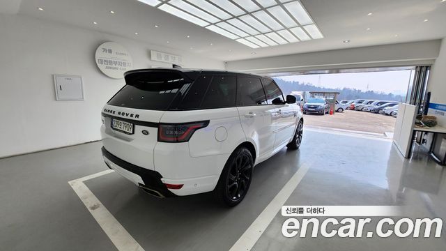 Land Rover Range Rover Sport 2021 — photo 7