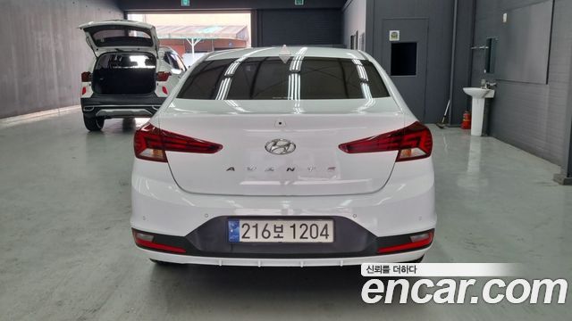 Hyundai AVANTE 2019 — photo 4