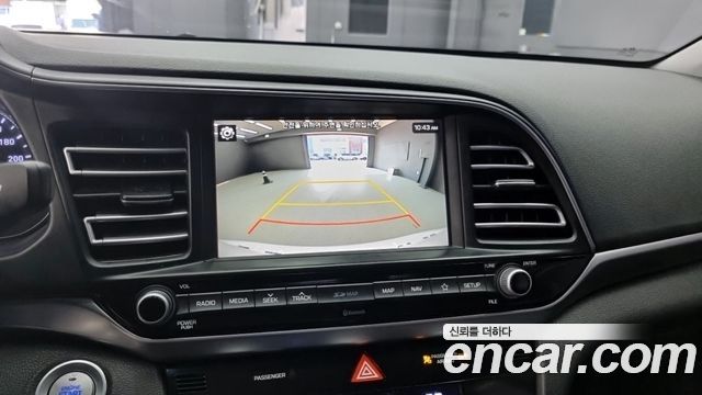 Hyundai AVANTE 2019 — photo 14