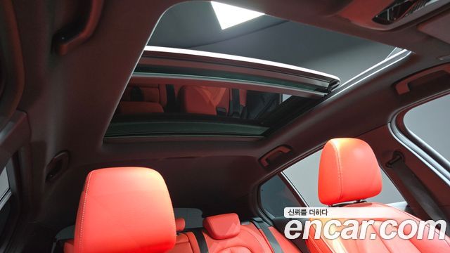 BMW 1-Series 2022 — photo 19
