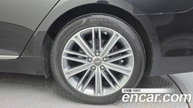 Genesis G80 2019 — photo 5