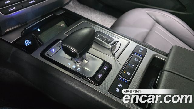 Genesis G80 2019 — photo 9