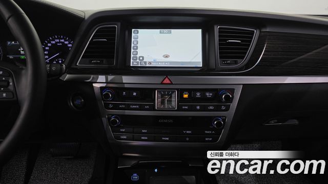 Genesis G80 2019 — photo 14