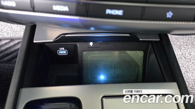 Genesis G80 2019 — photo 16