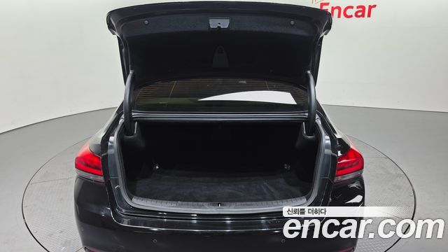 Genesis G80 2019 — photo 20